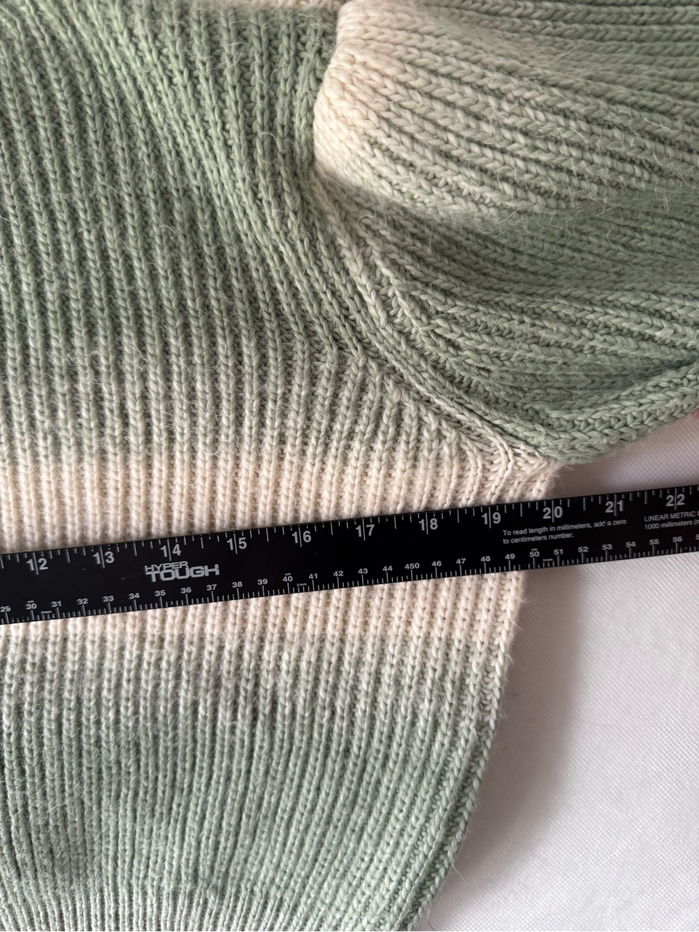 Cozy Sage Green Cream Lantern Sleeve Ribbed Cropped Sweater Statement Sleeve
L - Picture 11 of 15